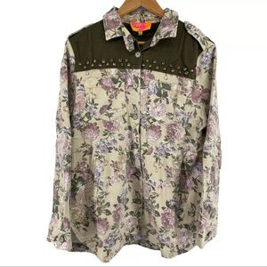 Anthropologie: Endless Rose Floral Button-Up Shirt with Studded Detail Size SM 🩷